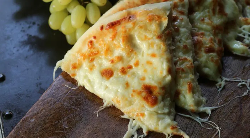 Хачапури по-мегрельски от Майи Тория, шеф-повара Saperavi cafe