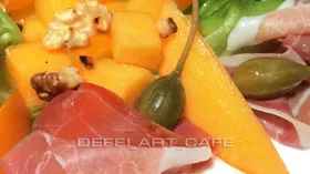 Простые рецепты с фруктами и мясной гастрономией
