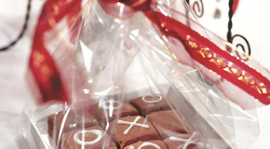 Шоколадная карамель "крестики-нолики"