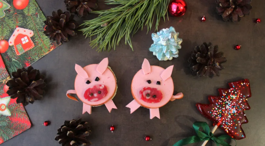 Новогодние бутербродики «Свинки»
