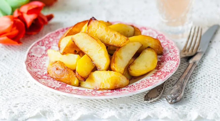Картошка, жаренная дольками