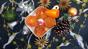 Бутерброды с жареной хурмой и творожным сыром