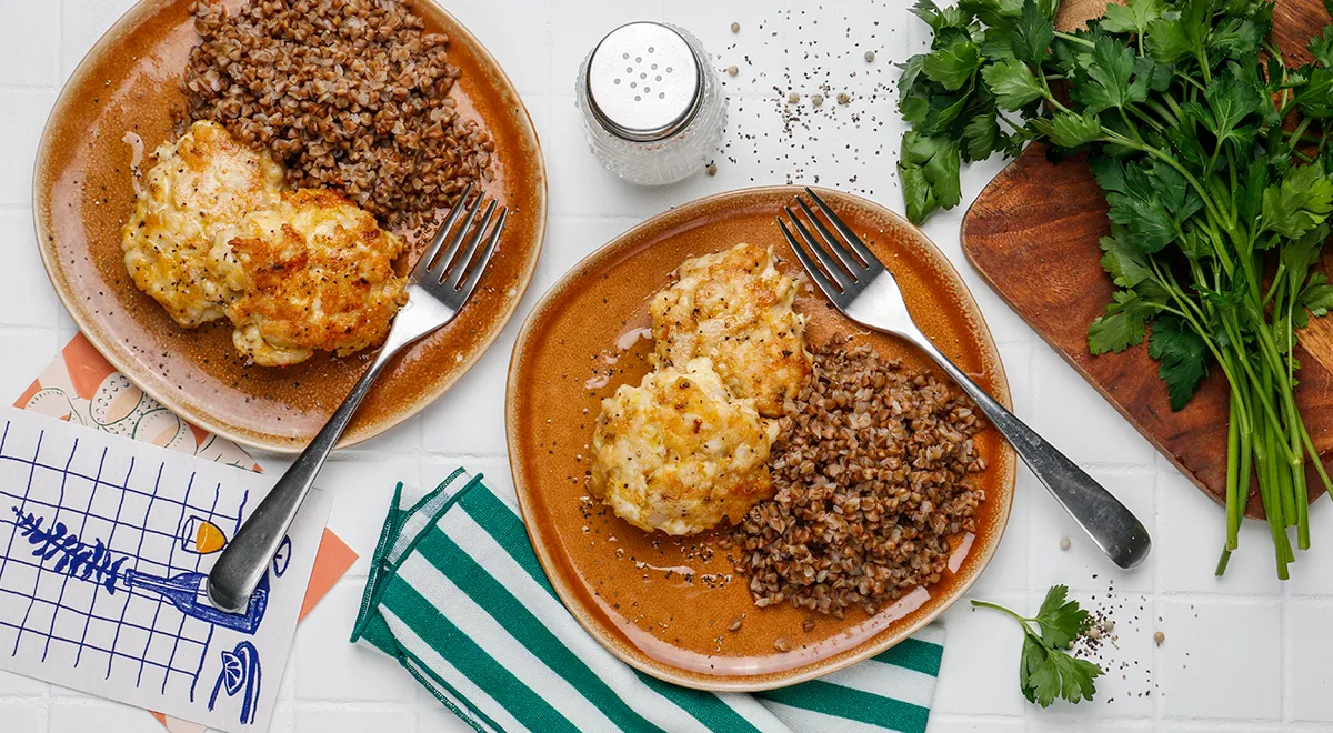 Рубленые куриные котлеты с сыром