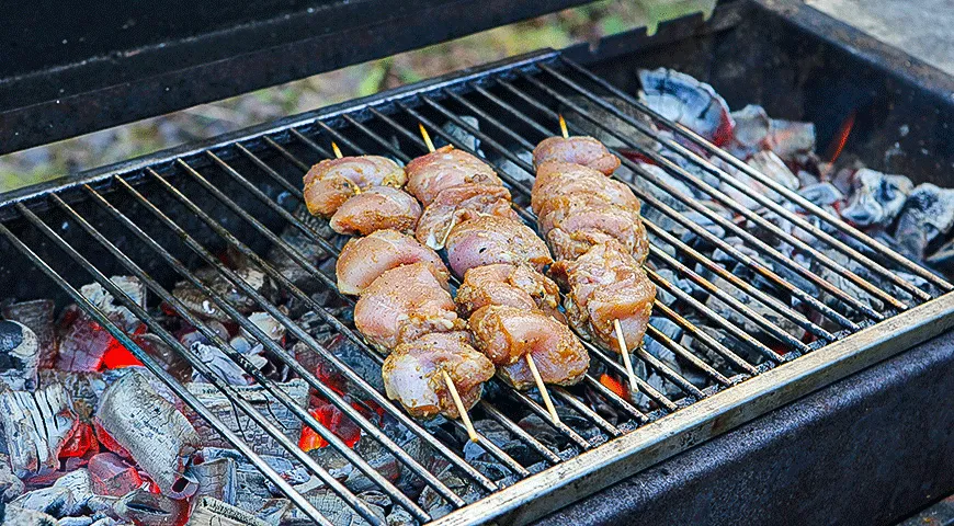 Сатей с арахисовым соусом