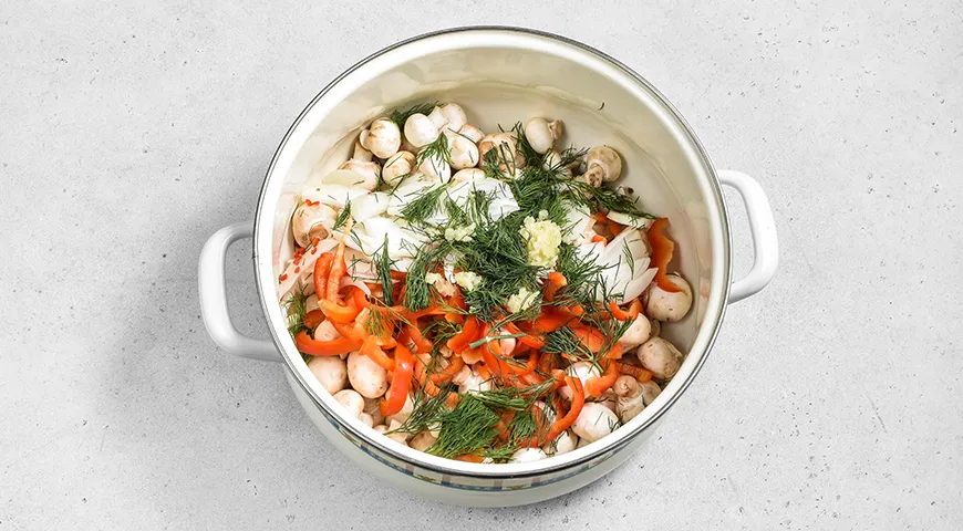 Маринованные шампиньоны с болгарским перцем