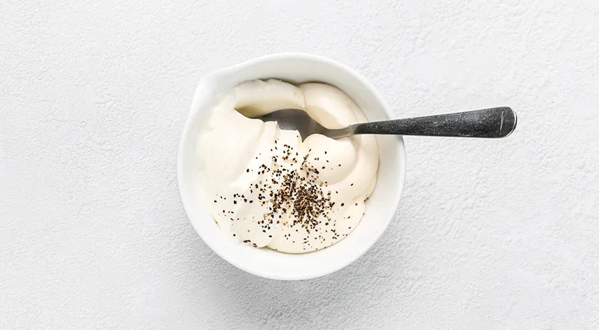 Слоеный крабовый салат с морковью по-корейски и сыром