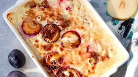 Запеченная овсянка с грушей и сливами