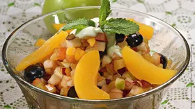 Салат  в кухонном комбайне