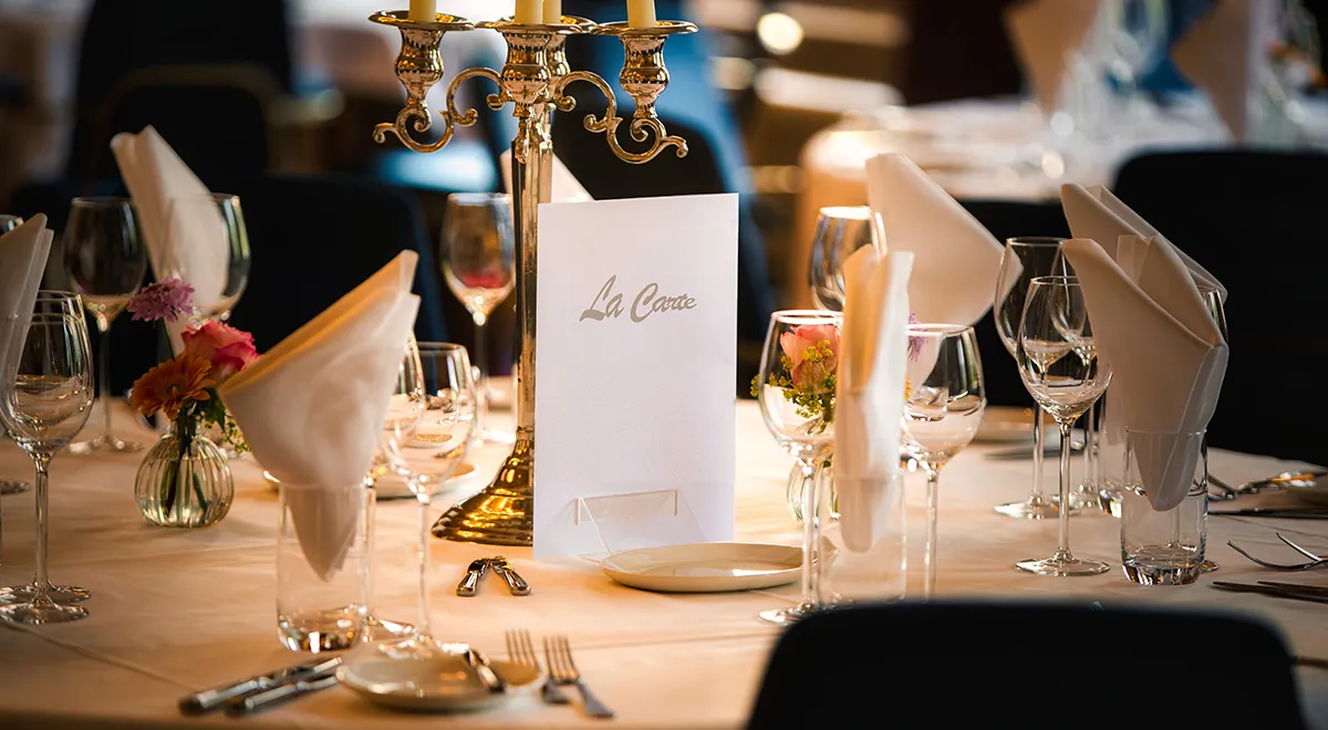 Как читать меню и винную карту: полный гид по ресторанному этикету
