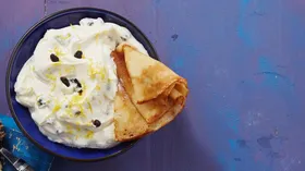 Рецепты с кисломолочными продуктами, сухофруктами и соусами