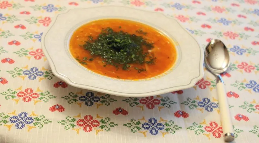 Постные щи с квашеной капустой и белой фасолью