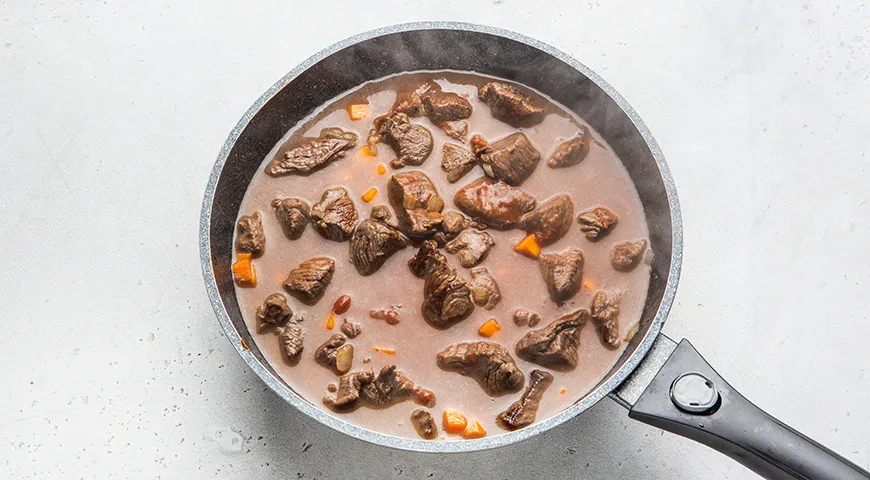 Гуляш из говядины как в советской столовой