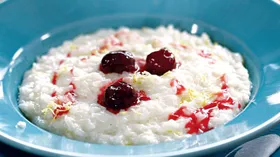 Рецепты с молочной продукцией, вишней и крупой