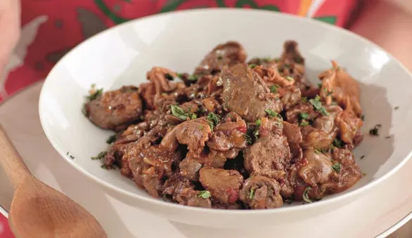 Куриная печенка с лисичками