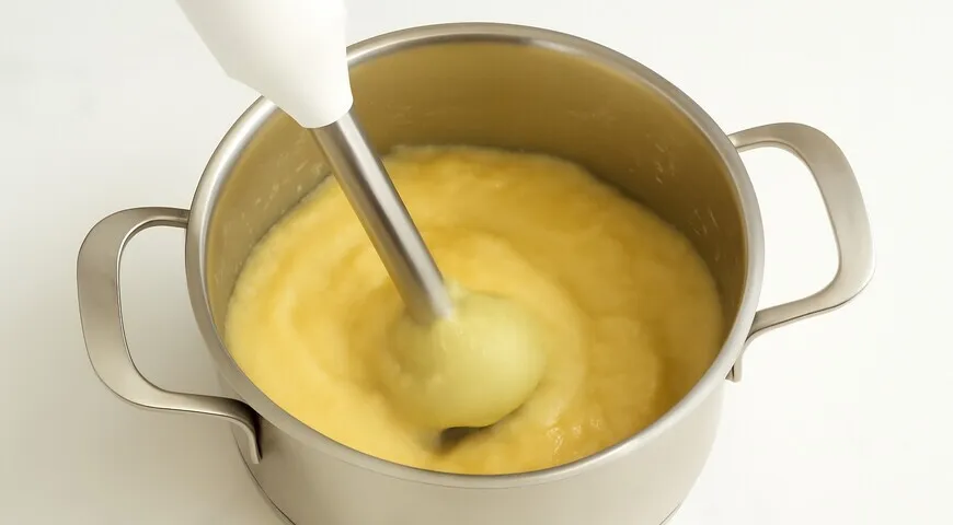 Яблочное пюре со сгущенкой