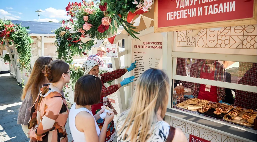 Ярмарка на фестивале