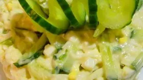 Салат из цветной капусты с огурцами