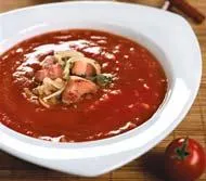 Томатный суп с копченой грудинкой