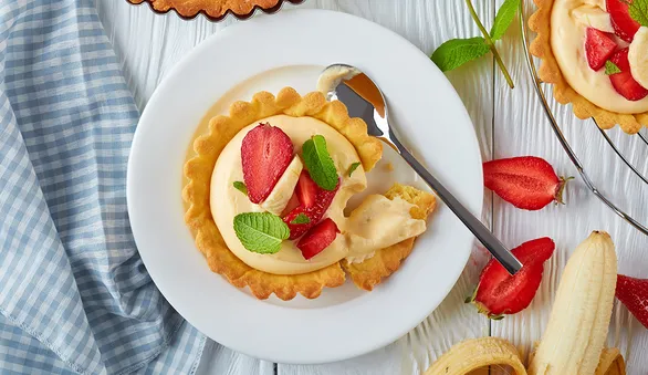 10 проверенных рецептов заварного крема для тортов, пирожных и десертов