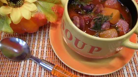 Рецепты с овощами, колбасой и соусом томатным