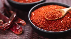 Хотите есть меньше — добавьте перец: ученые объяснили, как это работает