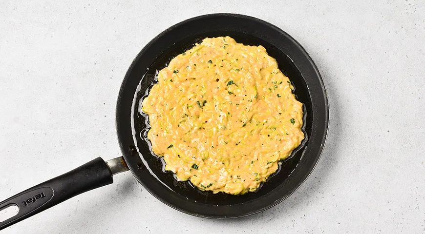 Лепешка из кабачков на сковороде