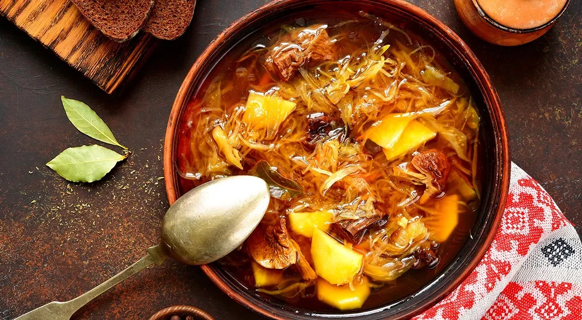 Постные кислые щи из квашеной капусты