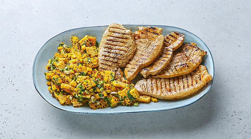 Стейки из индейки с кукурузной сальсой