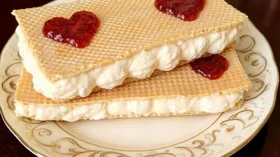 Десерт с манно-масляным кремом