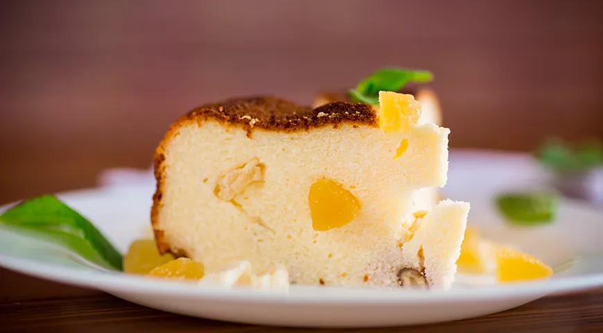 Творожная запеканка с сушеным ананасом