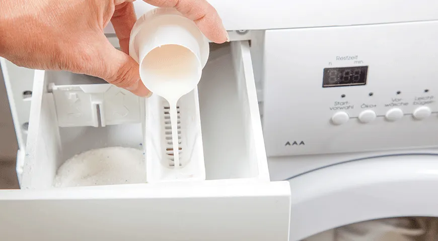 В каждой стиральной машине есть специальный отсек для ополаскивателя
