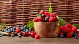 Названы 5 самых полезных ягод, ешьте их обязательно
