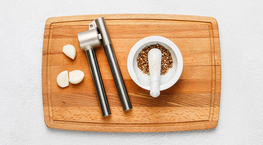 Корейский острый салат из редьки дайкон