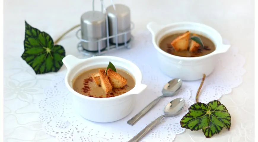 Суп-пюре из чечевицы и золотистых овощей
