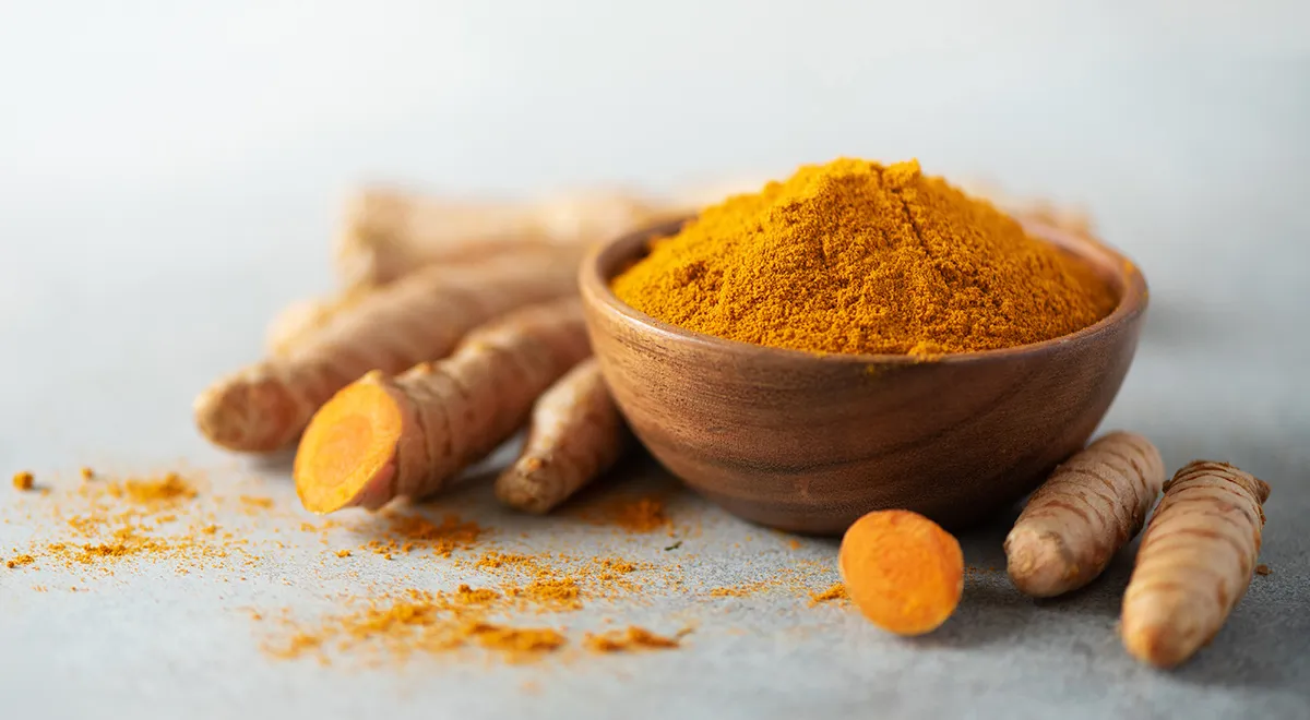 Ну просто золотая специя! Почему нужно всем обязательно включить куркуму в свой рацион