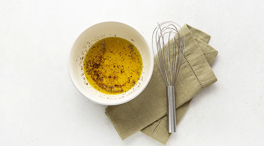 Салат Сабросо с мини-моцареллой