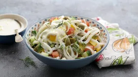 Рецепты с кисломолочными продуктами, огурцом и оливками