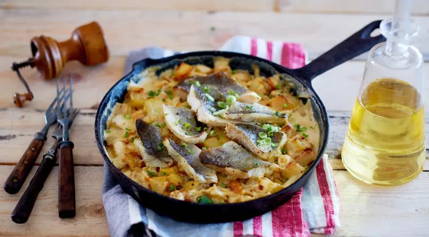 Рецепт жарехи из наваги с картофелем в сливках