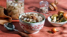 Маринованные маслята с уксусом
