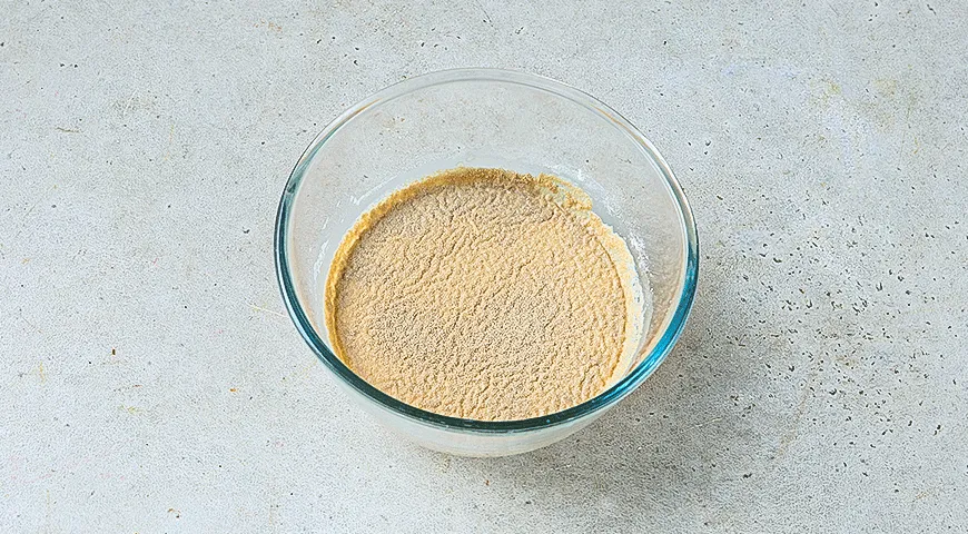 Венок из булочек с корицей