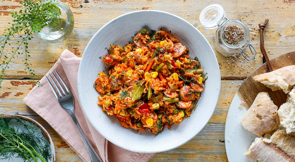 Рецепт мексиканской смеси с сосисками и рисом