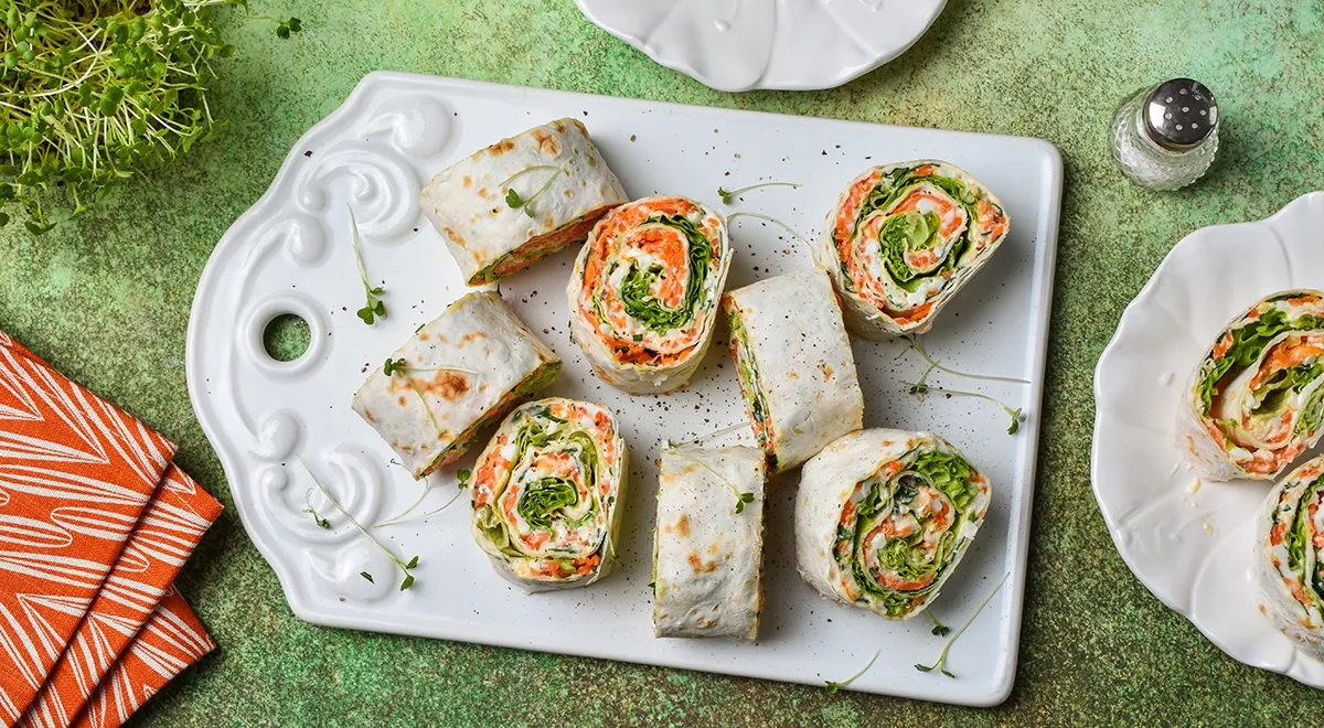 Рецепт рулета из лаваша с морковью по-корейски, плавленым сыром и яйцами