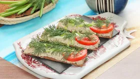 Паштет из шпрот, яйца и плавленного сыра