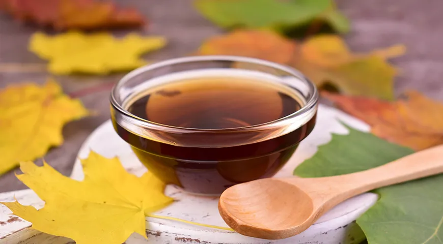  Качественный кленовый сироп всегда абсолютно чистый, без осадка, помутнения и посторонних частиц