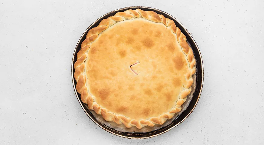 Осетинский пирог с вишней (балджин)