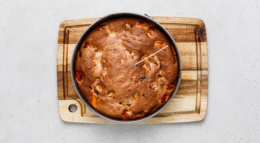 Шарлотка с тыквой и корицей