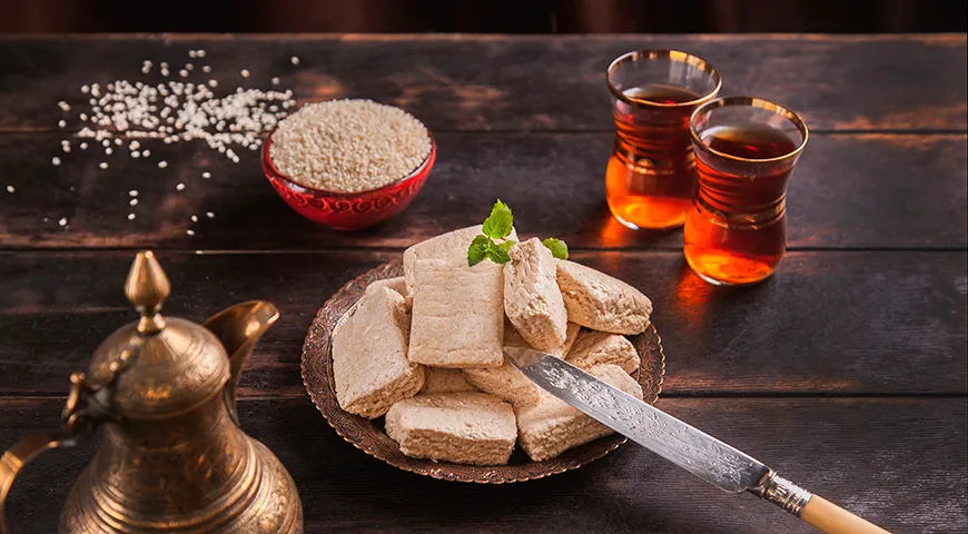 В Турции халву тахинную подают к чаю