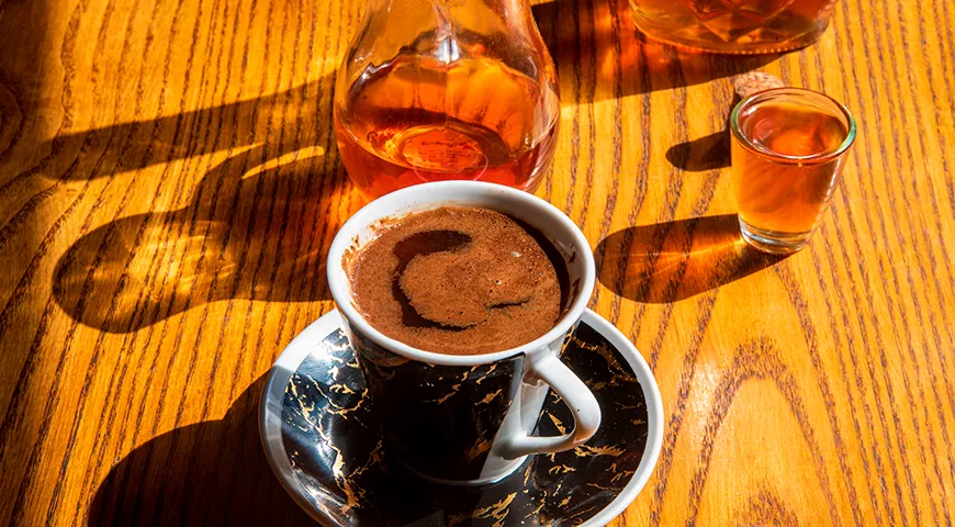 Сливовицу добавляют в кофе