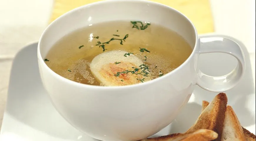 Простой куриный бульон