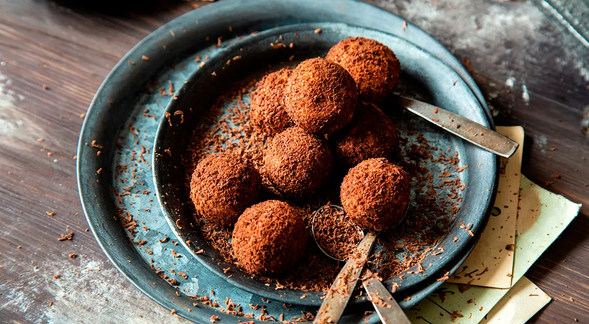 Пирожное Картошка из пряников и орехов